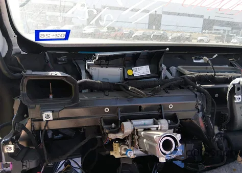 2020 Lamborghini Urus z USA, uszkodzony, nr VIN ZPBUA1ZL9LLA06389